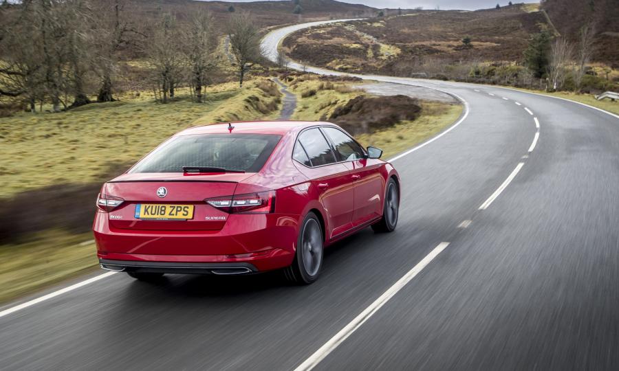  Skoda Superb SportLine 2016 года  (UK) (фото 30 из 40)